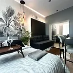 Szewska Apartment ~ 200M Main Square ~ Self Check-In 20H